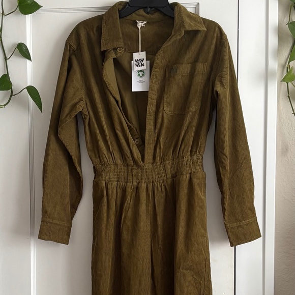 Lucy and Yak green corduroy jumpsuit - Picture 3 of 3